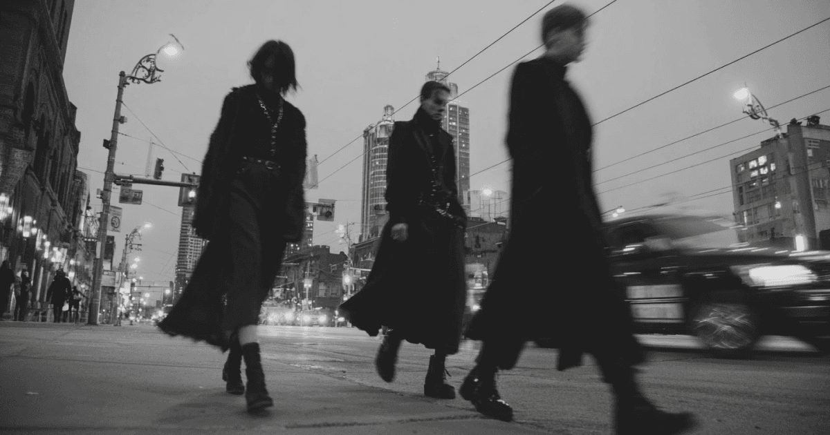 How to Tell If Someone's a Real Goth or Just Playing Dress-Up